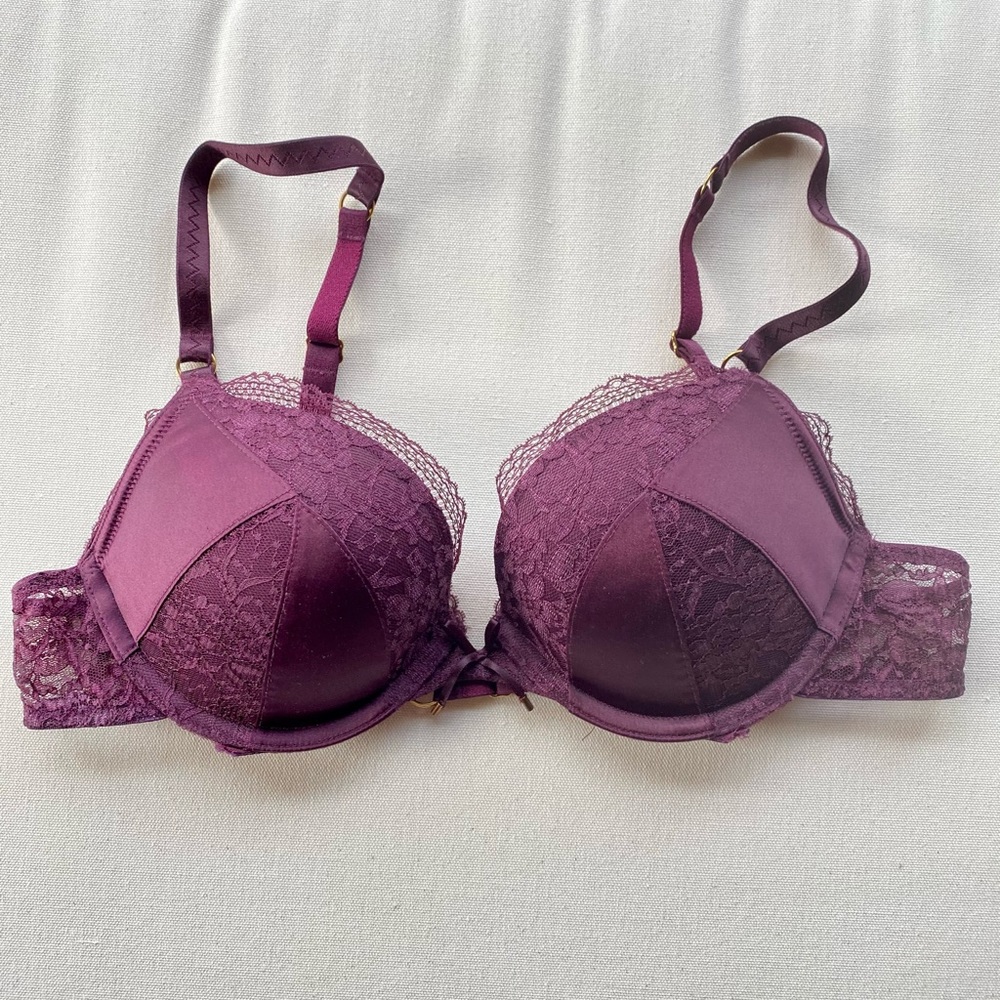 Victoria’s Secret padded push-up 34B.